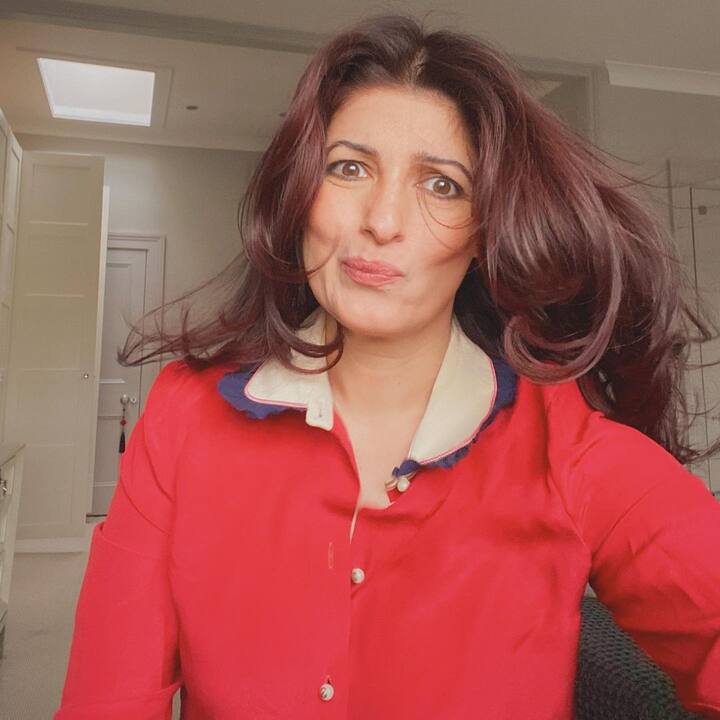 29 डिसेंबर 1974 रोजी ट्विंकल खन्नाचा जन्म झाला. (twinkle khanna/instagram)