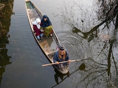 Cold Wave Continues To Grip J&K, IMD Predicts Snowfall At Isolated Places From Today — IN PICS