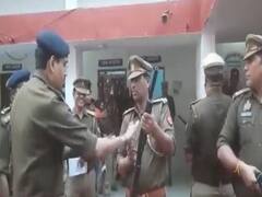 Viral Video : துப்பாக்கி பயன்படுத்த தெரியாத எஸ்.ஐ.. கலாய்க்கும் நெட்டிசன்கள்.. வைரலாகும் வீடியோ...