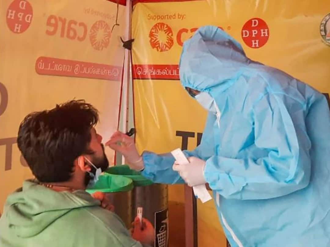 Covid 19 New Rules RT-PCR test made mandatory Passengers from China 5 other places from 1st January 2023 Health Minister Covid 19 New Rules: ఫ్లైట్ ఎక్కే ముందే టెస్ట్ చేసుకోవాలి, రిపోర్ట్ అప్‌లోడ్ చేయాలి - విదేశీ ప్రయాణికులకు కేంద్రం సూచన