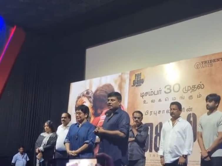 Prabhu Solomon on Sembi : “ ‘முள்ளும் மலரும்’ மாதிரி எடுக்க முயற்சி பண்ணிருக்கோம்” - மேடையில் எமோஷனல் ஆன பிரபுசாலமன்! sembi tamil movie premiere show prabhu solomon speech kovai sarala ashwin kumar Prabhu Solomon on Sembi : “ ‘முள்ளும் மலரும்’ மாதிரி எடுக்க முயற்சி பண்ணிருக்கோம்” - மேடையில் எமோஷனல் ஆன பிரபுசாலமன்!