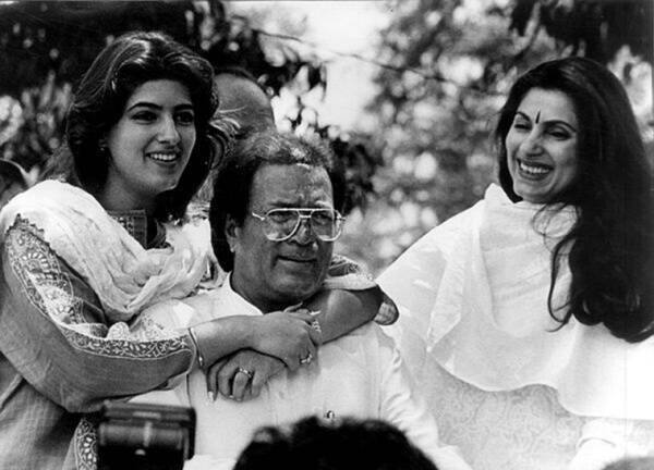 दोनों की शादीशुदा जिंदगी काफी सालों तक बहुत अच्छी रही. दोनों दो बेटी के माता-पिता बने.