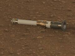 मंगल ग्रह पर ऐसा क्या हुआ कि नासा के रोवर ने जिस सैंपल को इकट्ठा किया उन्हें ही फेंकने लगा, देखें वीडियो
