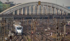 Vande Bharat: কয়েক ঘণ্টায় হাওড়া থেকে এনজেপি, মাঝে ছুঁয়ে যাবে কোন কোন স্টেশন?