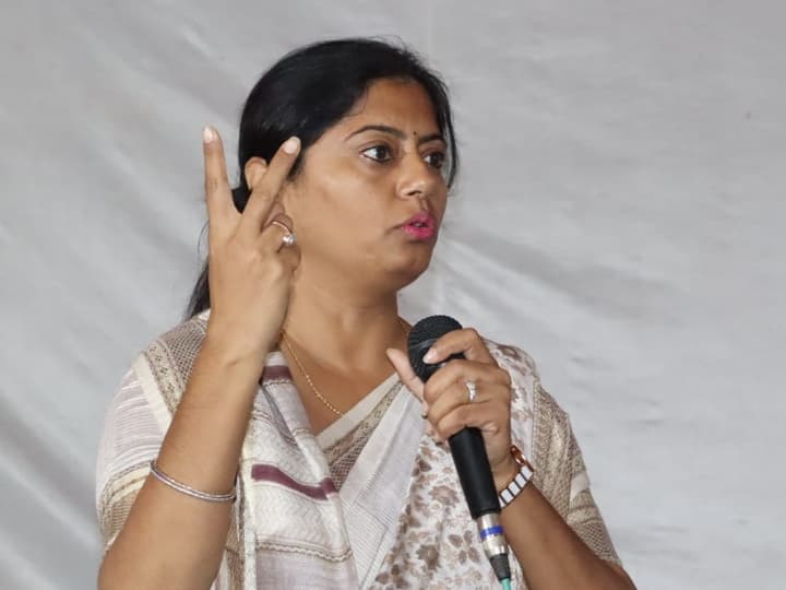 SP MLA Pallavi Patel Attack Her Sister and Union Minister Anupriya Patel Mention Sone Lal Patel UP Politics: पल्लवी पटेल ने बहन अनुप्रिया पटेल पर लगाए गंभीर आरोप, सपा विधायक बोलीं- 'सत्ता की मलाई...'