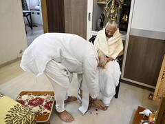 PM Modi's Mother Passes Away: A Look At Moments Caught On Camera Between The Mother And Son