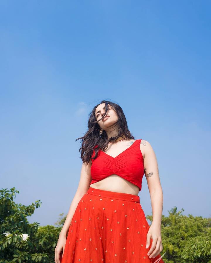 మాళవికా నాయర్ లేటెస్ట్ ఇన్‌స్టాగ్రామ్ ఫొటోలు (Image Credits: Malavika Nair Instagram)