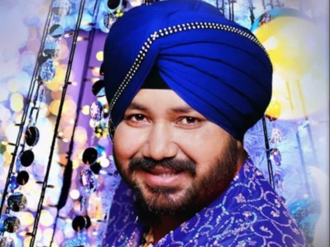 15 Daler Mehndi Must Play Songs For Your New Year’s Party 15 Daler Mehndi Must Play Songs For Your New Year’s Party