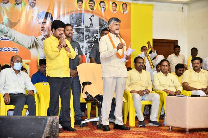 కావలిలో బీసీ వర్గాలతో సమావేశం అయిన చంద్రబాబు