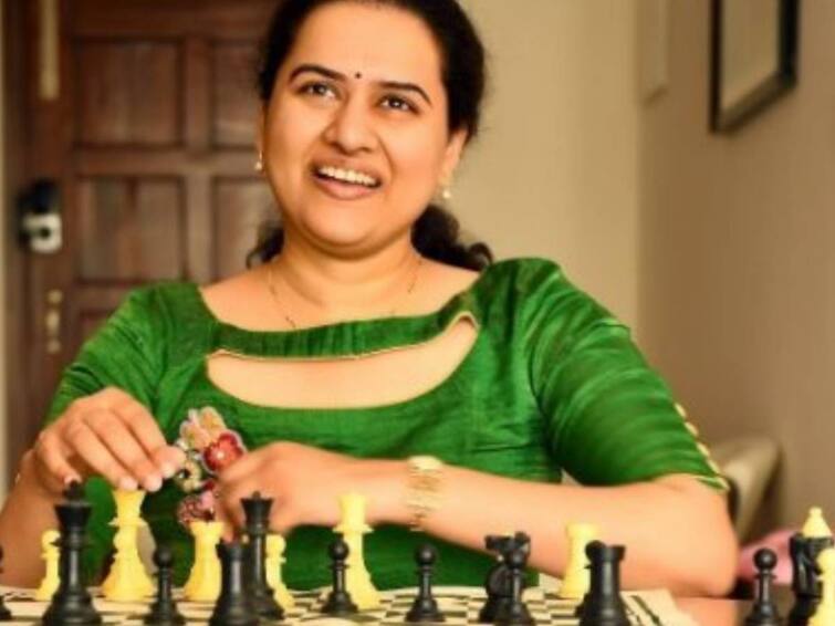 Womens World Blitz Championship 2022 Koneru Humpy Indian Chess Player wins Silver Medal Koneru Humpy Wins silver: வேகமாக காய் நகர்த்தும் உலக செஸ் பிளிட்ஸ் சாம்பியன்ஷிப் - வெள்ளி வென்றார் இந்திய வீராங்கனை..!