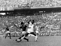 Pele and Indians :இந்தியர்களும் பீலேவும்; ஈடன் கார்டனில் நிகழ்ந்த அந்த ஒரு போட்டி… ட்விஸ்ட் ஆன முடிவு!