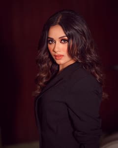 Jannat Zubair Look: ब्लैक ड्रेस में जन्नत जुबैर बनी ब्लैक क्वीन, आप भी एक्ट्रेस के ग्लैमरस लुक से ले सकती हैं इंस्पिरेशन