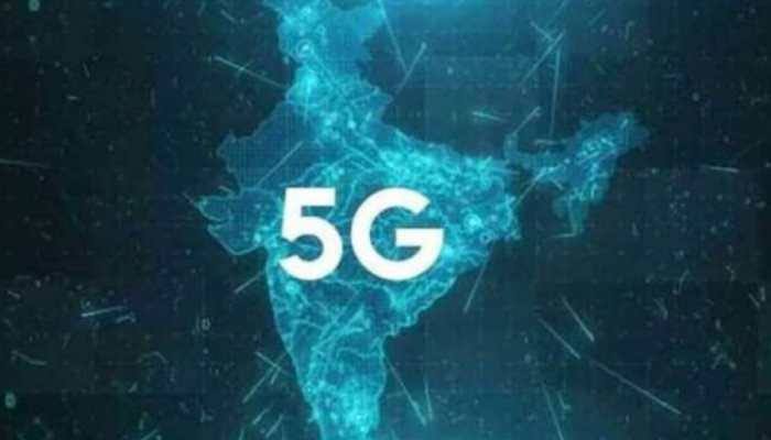 खबर यह भी है कि 2023 में 5जी फोन की बिक्री 4जी से ज्यादा हो सकती है. 5G स्मार्टफोन शिपमेंट 2022 में 81 प्रतिशत बढ़ने का अनुमान है. इसमें कम कीमत वाले (20,000 रुपये) फोन 5जी के रोलआउट के बाद ज्यादा बिके हैं.
