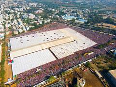 Nashik Shivpuran Katha : 5 लाखांहून अधिक भाविक, 25 क्विंटलची दालबट्टी, गर्दीचा व्हिडिओ पाहून थक्क व्हाल!