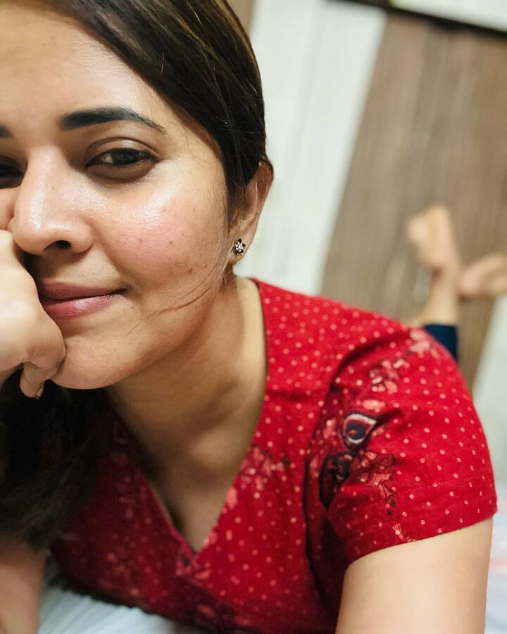 అనసూయ భరద్వాజ్ అందమైన ఫోటోలు. Image Credit: Anasuya Bharadwaj @ Instagram