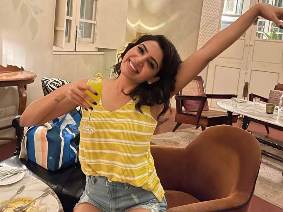 Samantha Ruth Prabhu: దానికి ఇదే కరెక్ట్ టైమ్, సోషల్ మీడియాలో సమంతా ఆసక్తికర పోస్టు New year 2023 Samantha Ruth Prabhu shares selfie, talks about Easier New Year Resolutions Samantha Ruth Prabhu: దానికి ఇదే కరెక్ట్ టైమ్, సోషల్ మీడియాలో సమంతా ఆసక్తికర పోస్టు