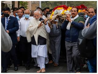 PM Modi Mother Death: PM મોદીના માતાના નિધન પર રાહુલ ગાંધી, પ્રિયંકા ગાંધીએ ટ્વિટ કરી દુઃખ વ્યક્ત કર્યું