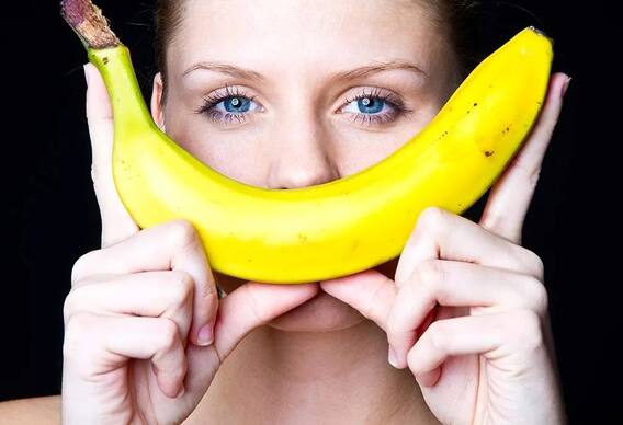 Health Tips: कितने लोगों को रात में केला नहीं खाना चाहिए, जानिए वैज्ञानिक कारण