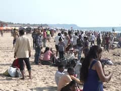 New Year Celebration: 2022 का आज आखिरी दिन.. नए साल के स्वागत के लिए सैलानी तैयार, कोरोना के खतरे के बीच पर्यटन स्थलों पर जबरदस्त भीड़