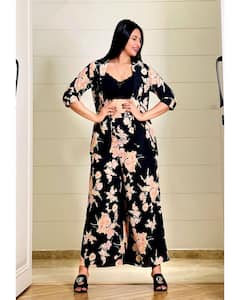 Tv Story: टीवी की वो हसीनाएं जिन्होंने कड़ी मेहनत से हासिल किया सफलता का मुकाम, संपत्ति के मामले में मेल स्टार्स को देती हैं मात