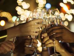 आज साल का आखिरी दिन है शराब पी लेता हूं, नए साल पर पीना छोड़ दूंगा, कही आपने भी कुछ ऐसे वादे तो नहीं कर लिए खुद से...