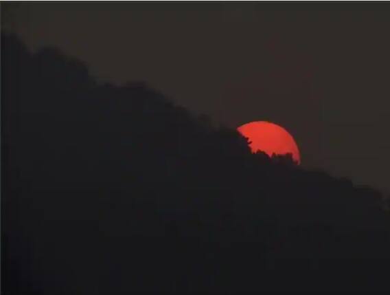 न्यू ईयर ईव: गुवाहाटी से दिल्ली और शिमला तक... ऐसे देखें 2022 का आखिरी सूर्यास्त