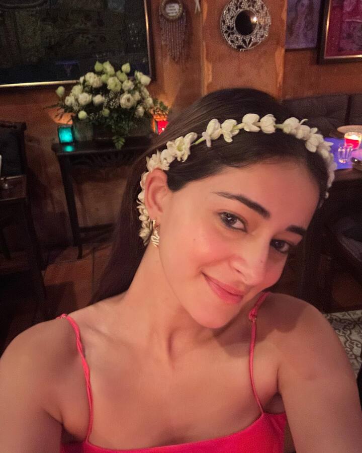 లైగర్ సినిమాతో తెలుగు ప్రేక్షకులకు పరిచయం అయింది అనన్యా పాండే. -Image Credit: Ananya Panday/Instagram