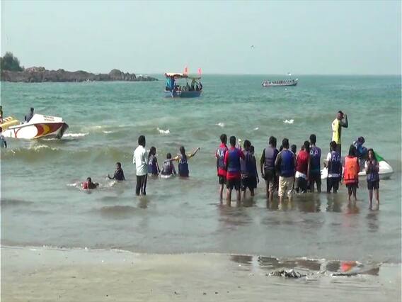 सिंधुदुर्गातील समुद्रकिनारे पर्यटकांच्या गर्दीने फुलले, मिळताहेत या खास सोई