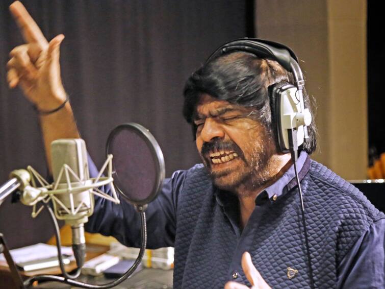 T Rajender: புதிய ஆண்டு.. புதிய நிறுவனம்; டி.ஆரின் அடுத்த அவதாரம்.. குவியும் வாழ்த்துகள்! T Rajender versatile talent of Tamil cinema has started an audio and video company T Rajender: புதிய ஆண்டு.. புதிய நிறுவனம்; டி.ஆரின் அடுத்த அவதாரம்.. குவியும் வாழ்த்துகள்!