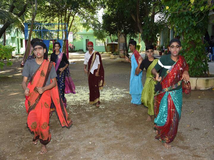 தமிழக பாரம்பரிய நடனம்