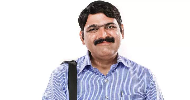 मकरंद अनासपुरे दिनकर त्र्यंबक गुळस्करच्या भूमिकेत दिसणार आहेत.