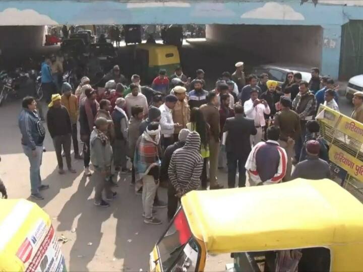 पुलिस अधिकारियों को उम्मीद है कि उनके इस अभियान से लोगों में जागरूकता आएगी और सड़क दुर्घटनाओं में होने वाली मौतों में कमी आएगी. नए साल के आगमन की पूर्व संध्या और आने वाले साल की रात सभी लोग सेलिब्रेशन कर अपने अपने घर सुरक्षित पहुंचे, यही उम्मीद करते हैं.