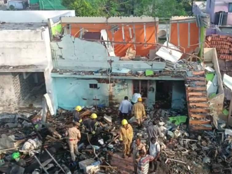 Namakkal firecrackers blast with Cylinder accident with in 4 people died relief fund Financial Assistance order by chief minister stalin Namakkal Accident: நாமக்கல் பட்டாசு விபத்தில் அதிர்ஷ்டவசமாக உயிர் தப்பிய குழந்தை..! எப்படி..?