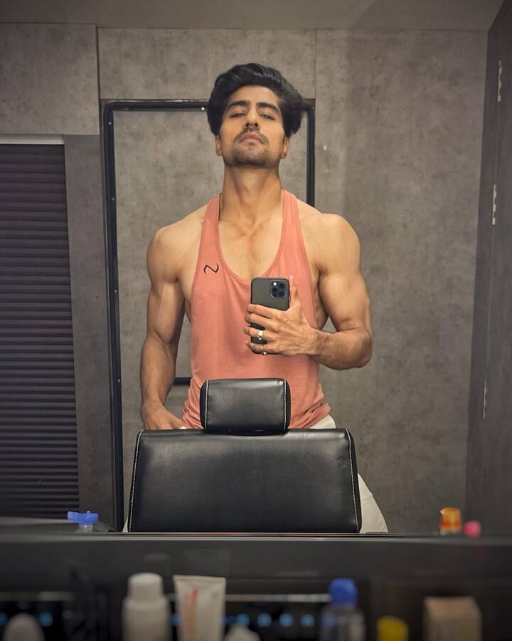 ‘ये रिश्ता क्या कहलाता है’ के लेटेस्ट ट्रैक की बात करें तो एक बार फिर अभिमन्यु (हर्षद) और अक्षरा (प्रणाली) अलग हो गए हैं. नील की मौत का जिम्मेदार अभिमन्यु समेत उसकी फैमिली अक्षरा को ठहरा रही है.