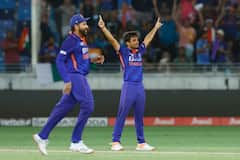 Team India: টি-২০ বিশ্বকাপে বিপর্যয় কেন? বছরের প্রথম দিনই কড়া প্রশ্নের মুখে পড়তে হবে রোহিত-দ্রাবিড়দের