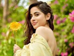 ‘नाखून’ से बनी ड्रेस में दिखीं उर्फी जावेद, खुद को दिया ‘2022 की सबसे बेशर्म और नापसंद’ का अवॉर्ड