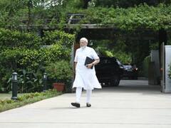 कभी मां के पैरों में बैठे तो कभी हाथ में बंदूक लिए... साल 2022 में कुछ इस अंदाज में दिखे PM मोदी- देखें ये शानदार तस्वीरें