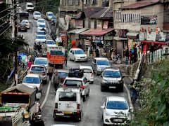 Happy New Year 2023: Tourists Throng Hill Stations To Ring In 2023, Festive Cheer Returns After Covid Hiatus