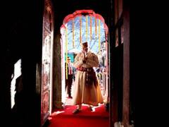 कभी मां के पैरों में बैठे तो कभी हाथ में बंदूक लिए... साल 2022 में कुछ इस अंदाज में दिखे PM मोदी- देखें ये शानदार तस्वीरें