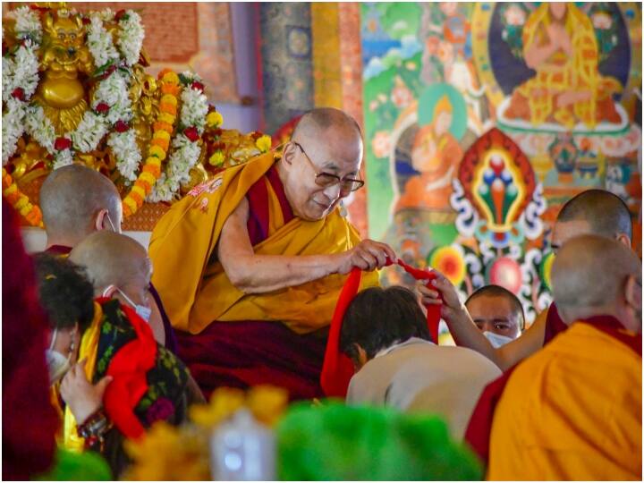 Dalai Lama slams China over threat to Buddhism and said China sees dharma as poison Dalai Lama: 'बौद्ध धर्म को जहर के रूप में देखता है चीन, करना चाहता है खत्म', दलाई लामा का ड्रैगन पर हमला