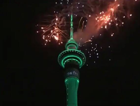 New Year Celebration: सिडनी से दिल्ली तक... ऐसे मनाया गया न्यू ईयर सेलिब्रेशन- देखिए ये कमाल की तस्वीरें New Year Celebration: सिडनी से दिल्ली तक... ऐसे मनाया गया न्यू ईयर सेलिब्रेशन- देखिए ये कमाल की तस्वीरें