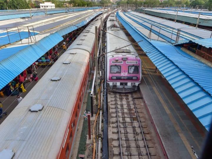 Cancelled Train Today 1 January 2023: साल के पहले दिन रेलवे ने कैंसिल की 220 से ज्यादा ट्रेनें, यूपी-बिहार की चार गाड़िया डायवर्ट 