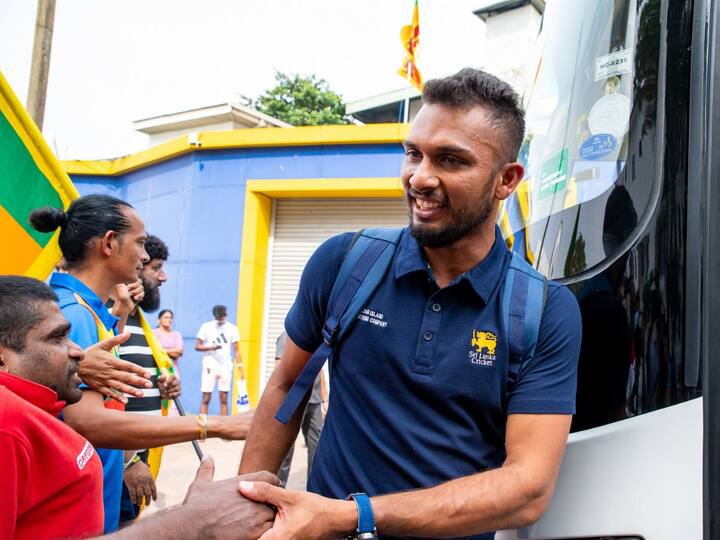 IND vs SL Sri Lankan team leaves Colombo for India tour, see photos IND vs SL: श्रीलंकेचा संघ भारत दौऱ्यासाठी कोलंबोहून रवाना, पाहा फोटो