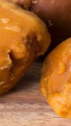 Jaggery Benefits : निरोगी शरीरासाठी गूळ अत्यंत गुणकारी