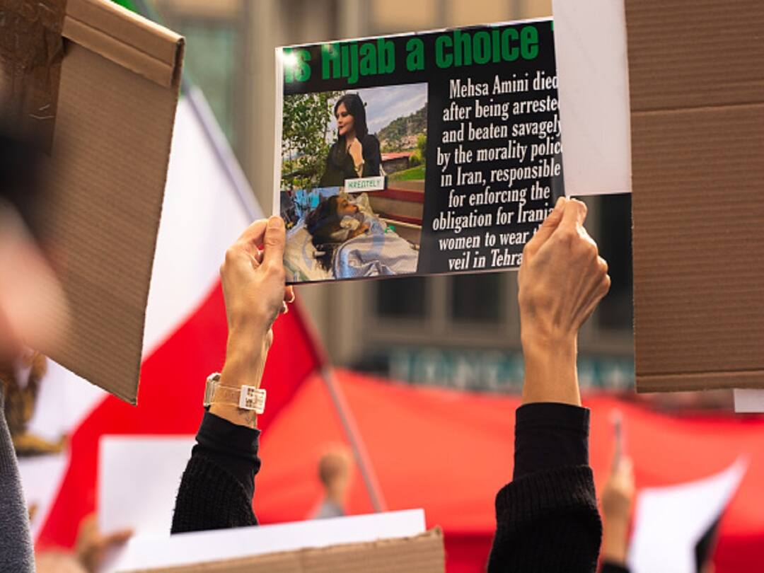 Iran Anti-Hijab Protest: Member Of Armed Force Shot Dead During Demonstration, Says Report Iran Anti-Hijab Protest: Member Of Armed Force Shot Dead During Demonstration Says Report Mahsa Amini Iran Anti-Hijab Protest: Member Of Armed Force Shot Dead During Demonstration, Says Report