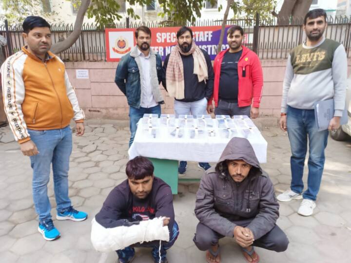 delhi news operation prahar on criminals in Delhi ANN Operation Prahar: दिल्ली में अपराधियों पर ‘ऑपरेशन प्रहार’, 137 आरोपी गिरफ्तार, भारी मात्रा में हथियार और अवैध शराब बरामद