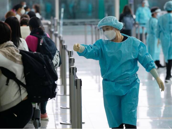 Canada imposing COVID rules on China arrivals Passengers Corona test mandatory COVID-19: कोरोना से दहशत में दुनिया! अब कनाडा ने भी चीन से आने वालों के लिए सख्त किए नियम
