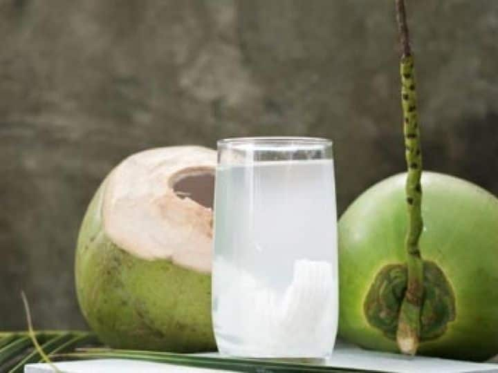 Coconut water face mask Drinking coconut water is also best for the skin in this way make face mask at home Coconut Water Face Mask: नारियल पानी पीने में ही नहीं स्किन के लिए भी है बेस्ट, इस तरह घर पर बनाएं फेस मास्क