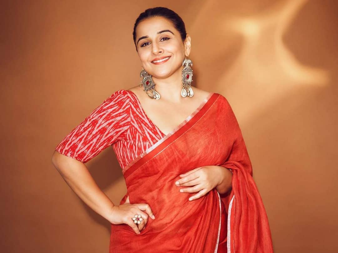 Vidya Balan Birthday: 43వ వసంతంలోకి విద్యా బాలన్, 10 ఇంట్రెస్టింగ్ విషయాలు మీకోసం.. Happy Birthday Vidya Balan 10 lesser-known interesting facts about actress vidya balan Vidya Balan Birthday: 43వ వసంతంలోకి విద్యా బాలన్, 10 ఇంట్రెస్టింగ్ విషయాలు మీకోసం..