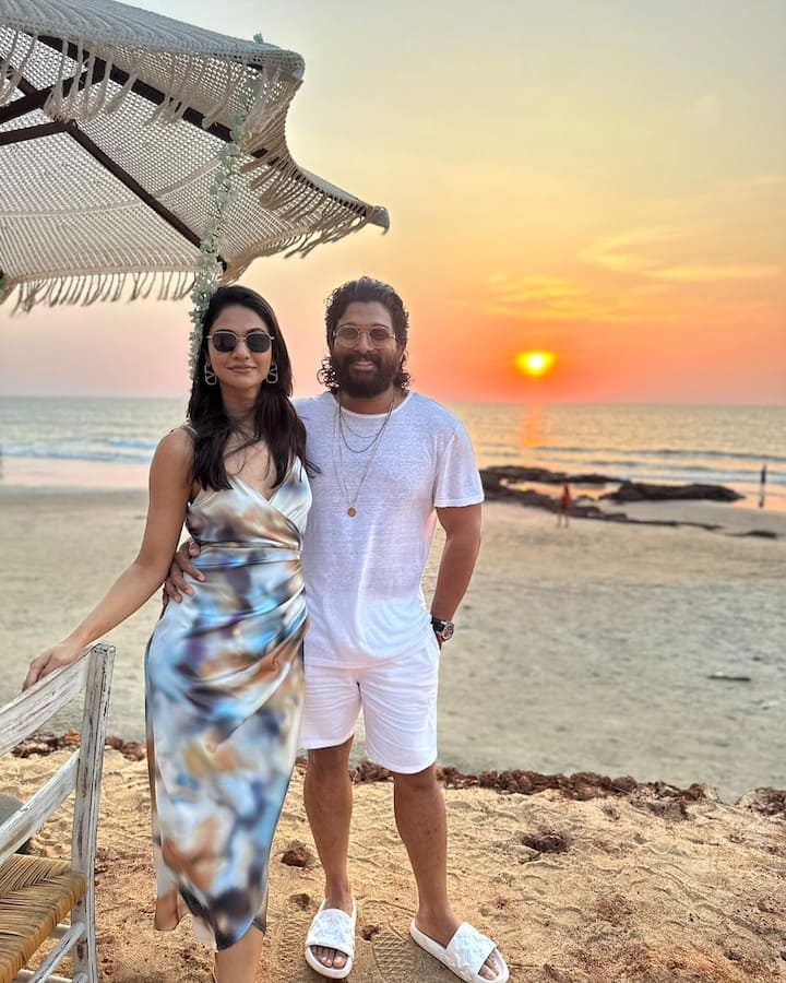 బీచ్ లో ఎంజాయ్ చేస్తున్న ఫోటోను షేర్ చేసి అభిమానులకు శుభాకాంక్షలు చెప్పారు అల్లు అర్జున్ దంపతులు Photo Credit: Allu Sneha Reddy/Instagram